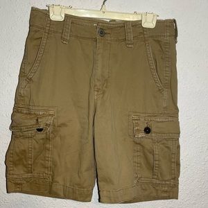 American eagle outfitters classic khaki cargo shorts